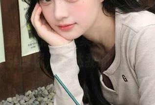 黑料聚集地的负能量总是那么吸引眼球，直达我的八卦雷达！